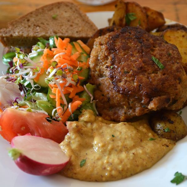 東京で集客アップのための店舗紹介動画、食レポ動画を制作しています